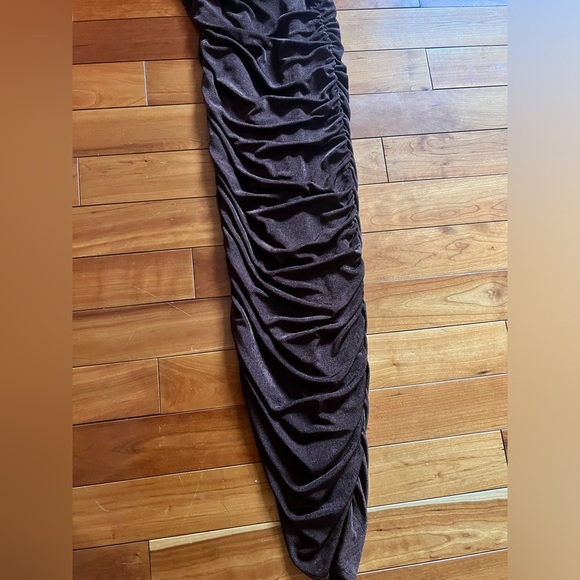 NBD revolve Brown ruched fitted slit dress maxi sexy night out holidays chic - Picture 5 of 12